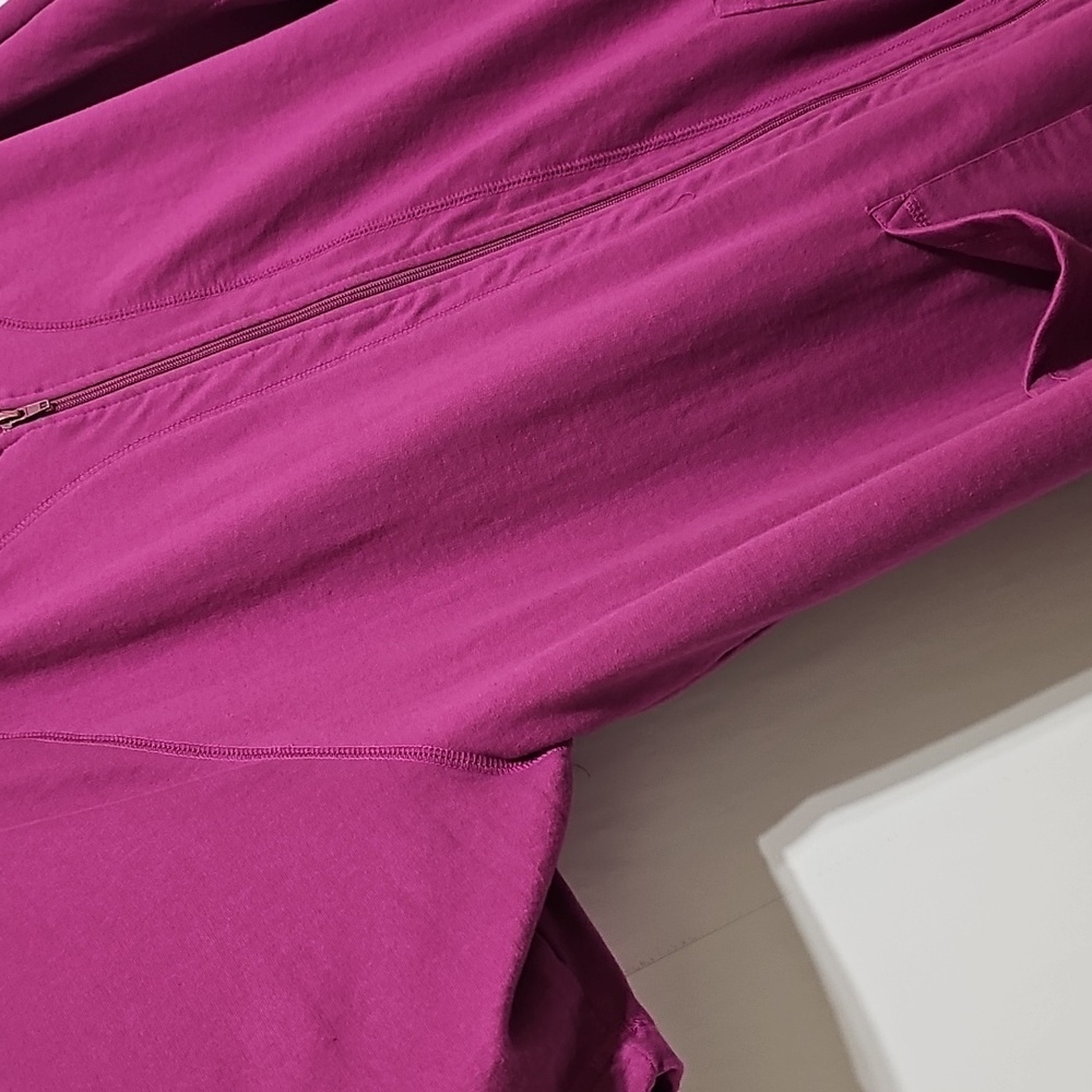 Dreams Co. Robe - Picture 4 of 10